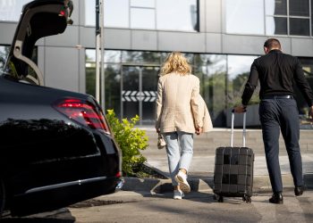 The Ultimate Guide to Toronto Pearson Airport Taxis