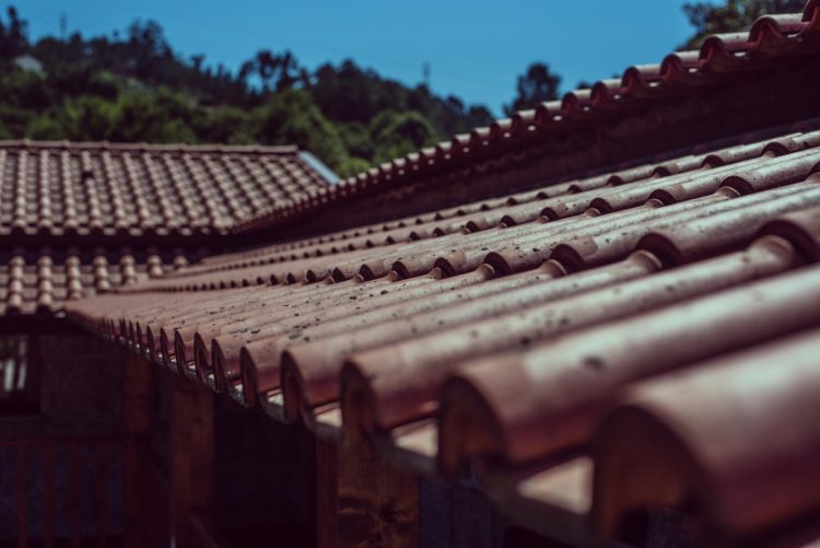 What Makes Residential Roofing Contractor Ideal for Roof Replacement?