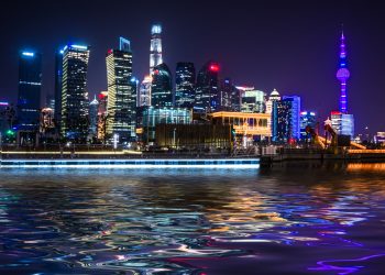 Exploring the Vibrant Nightlife of Baku, Azerbaijan