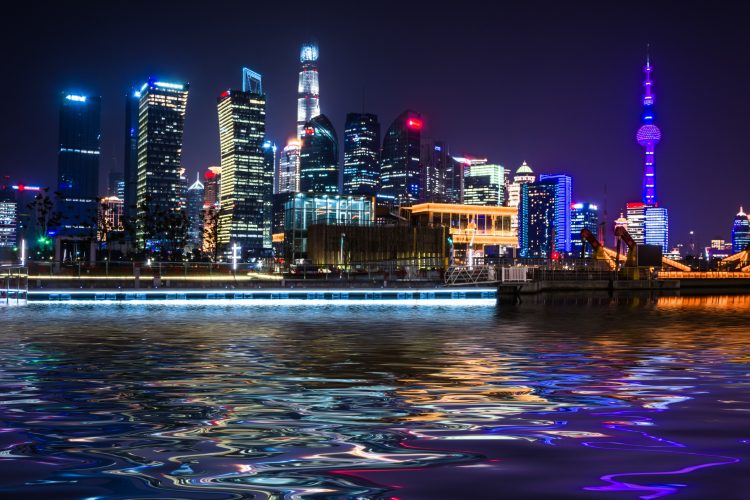 Exploring the Vibrant Nightlife of Baku, Azerbaijan