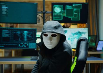 The Age of Digital Deception: How Online Scammers Stay Ahead